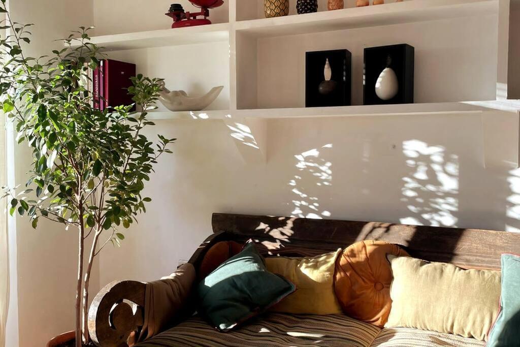 Large Family Home In Albaicin Center グラナダ エクステリア 写真